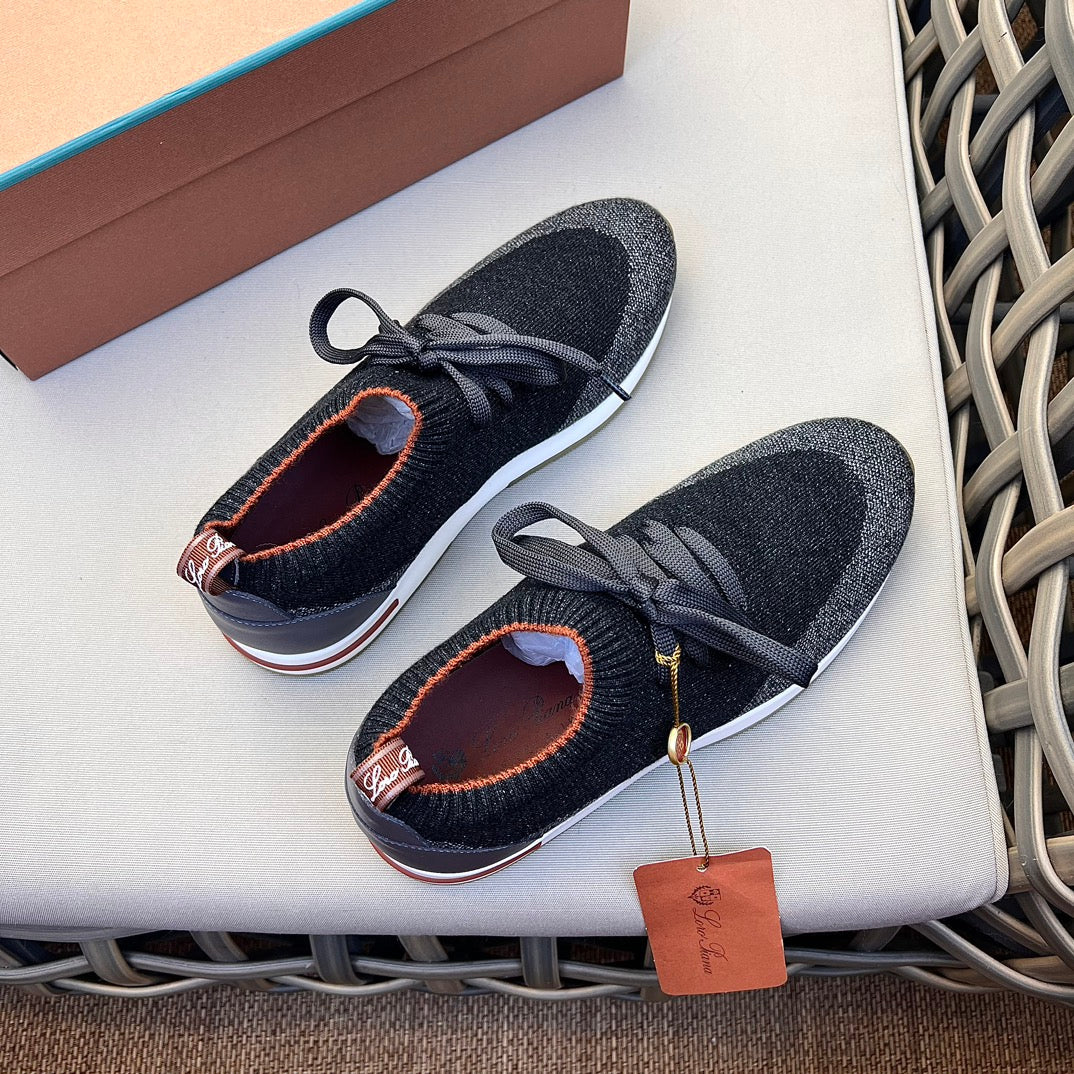 LP Sneakers