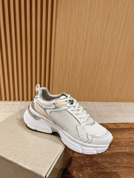 Golden Goose Sneaker