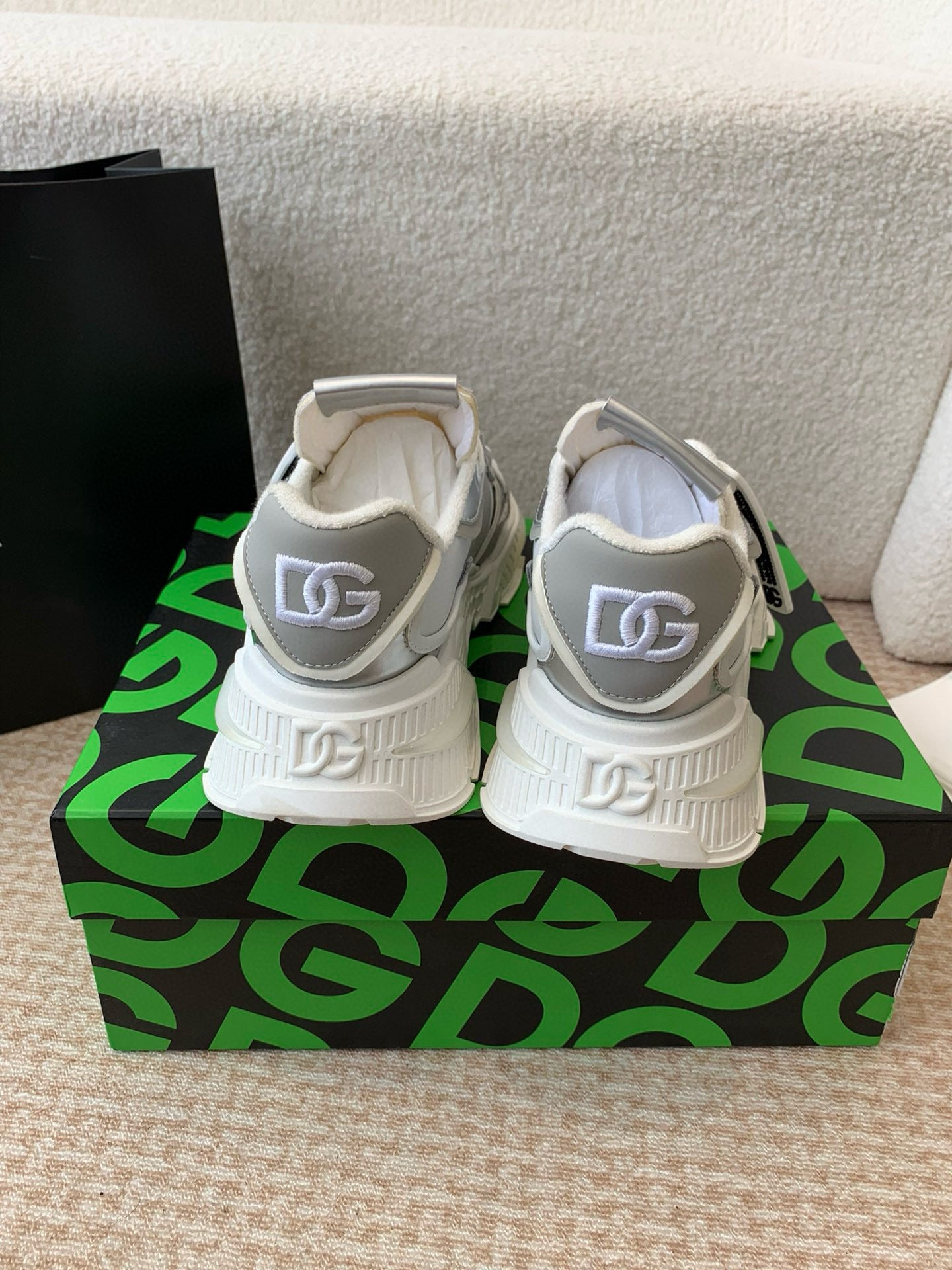 DG Sneakers