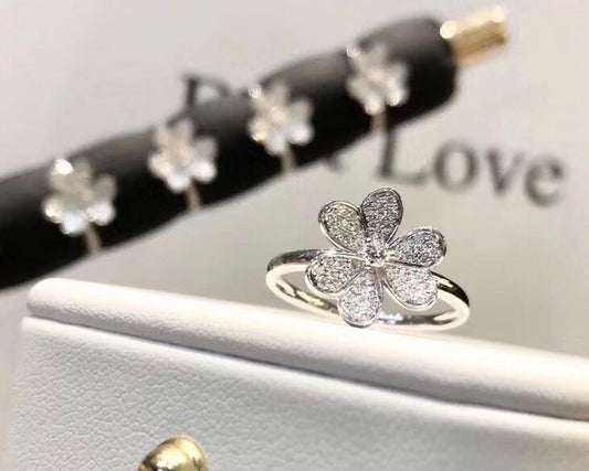 Van Cleef & Arpels Ring