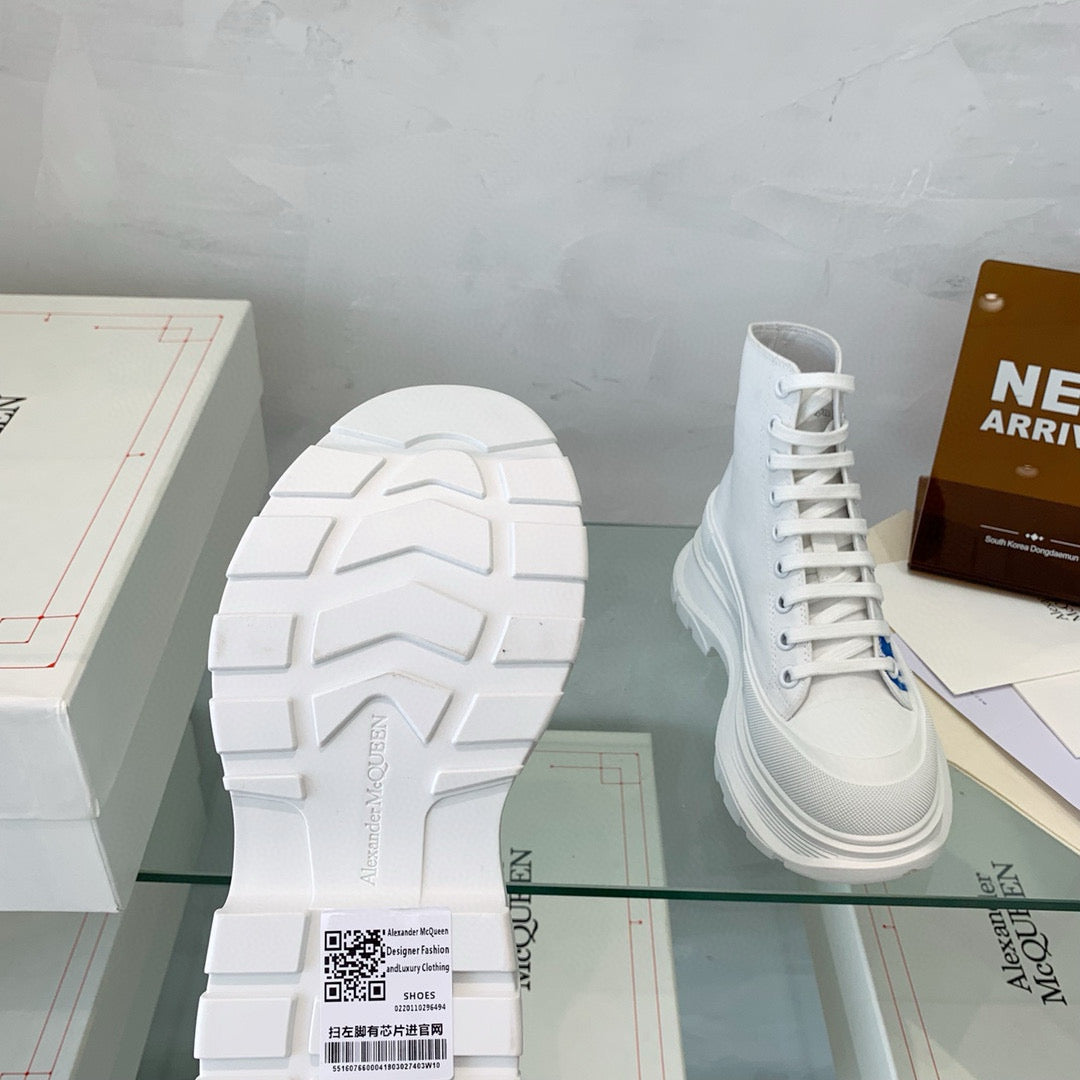 Alexander McQueen Sneakers