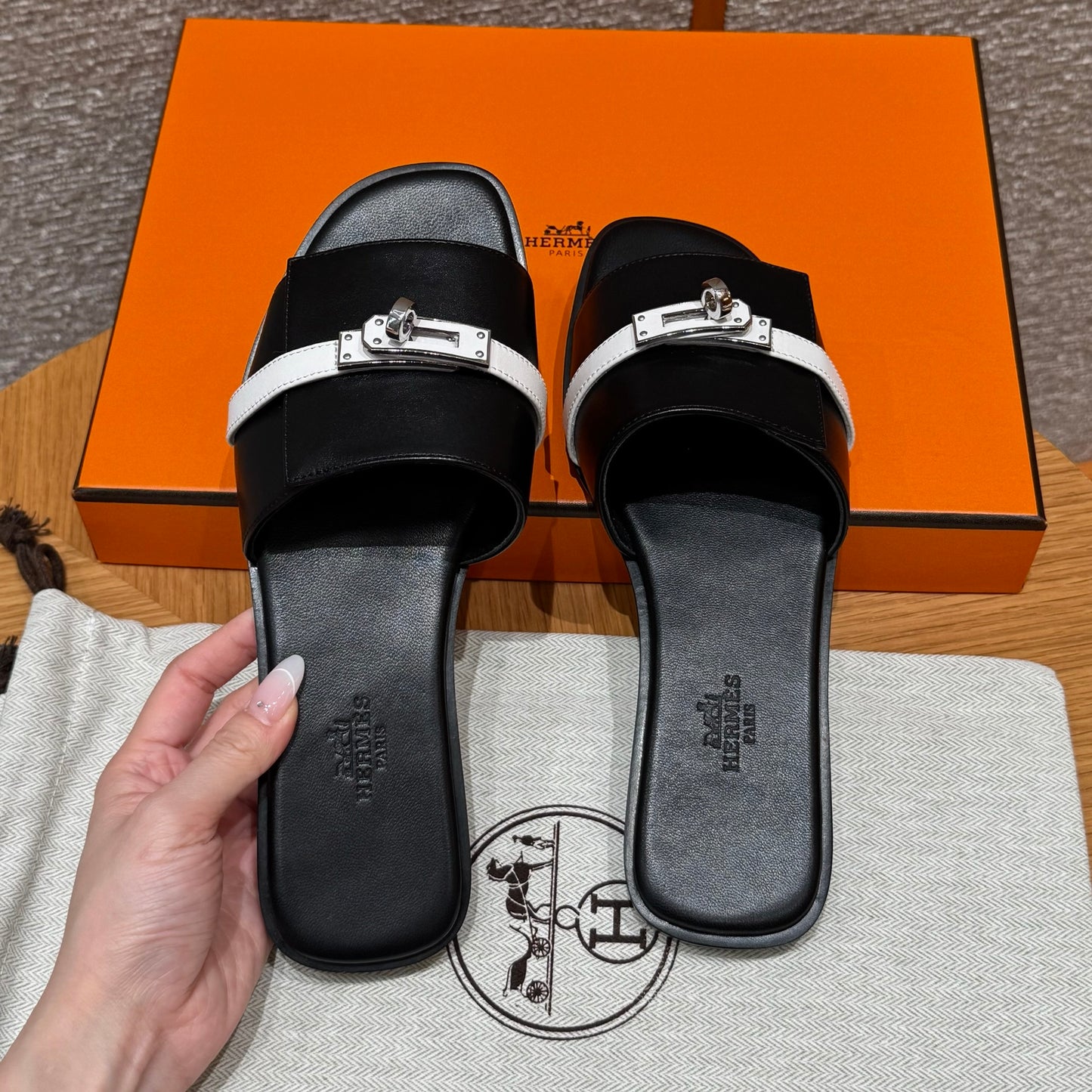 Hermes Sandals