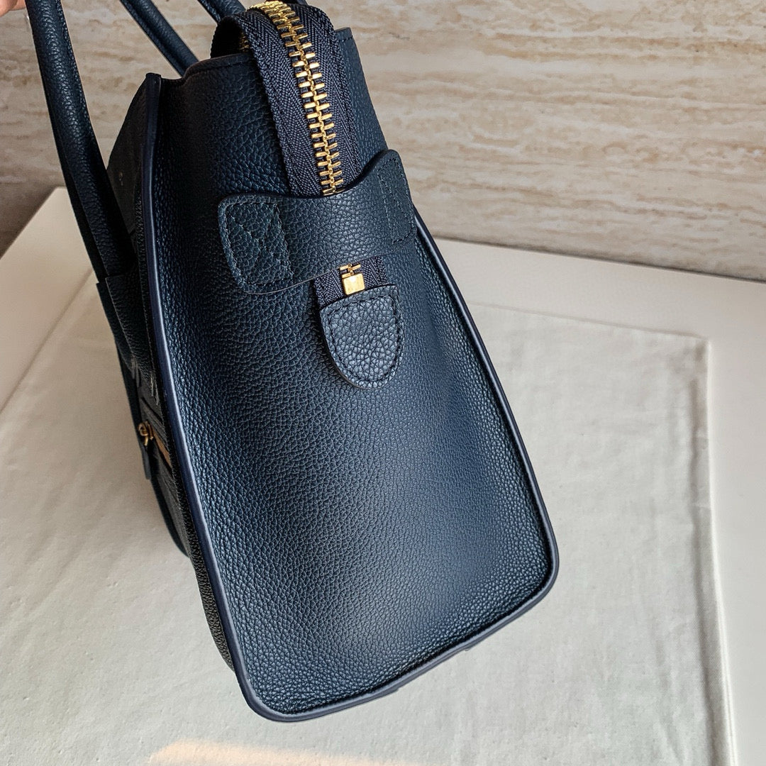 Celine Duffel
