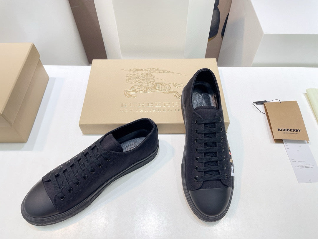 Burberry Sneakers