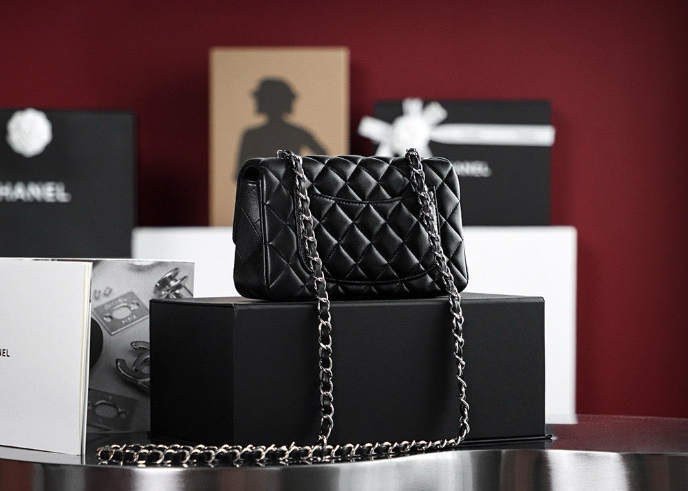Chanel CF Mini Bag (12x20x6cm)