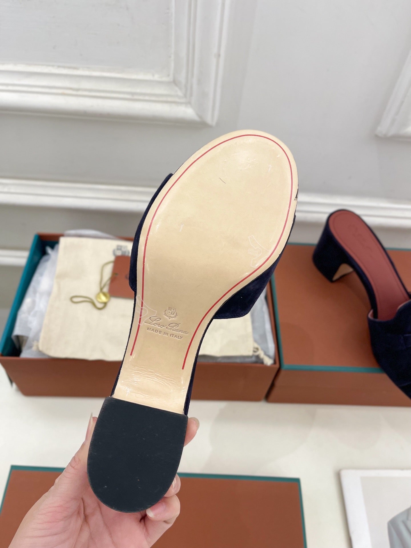 LP Sandals