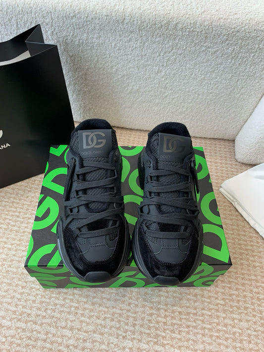 DG Sneakers