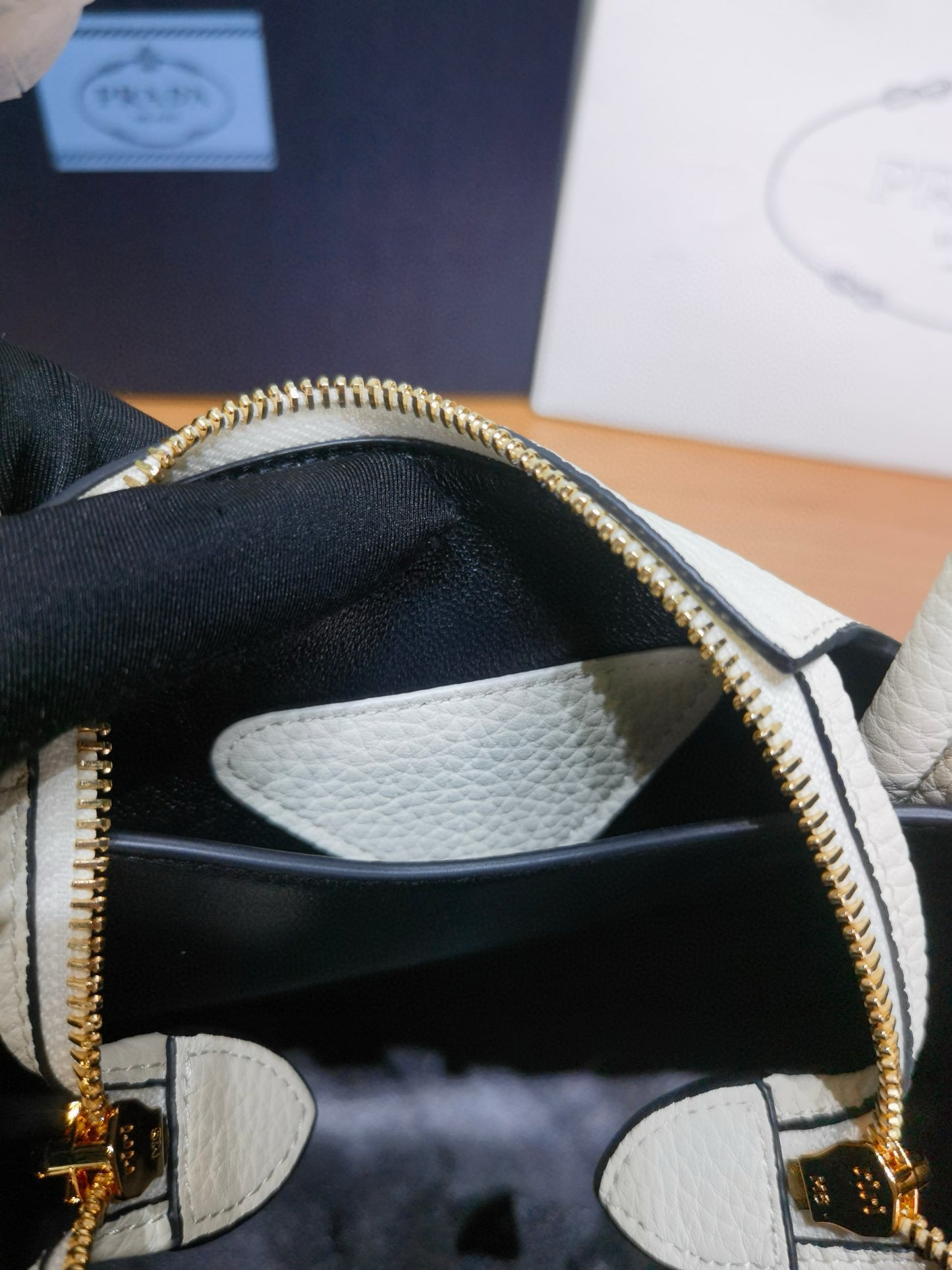 PD Small Leather Tote Bag 19.5x18x9cm