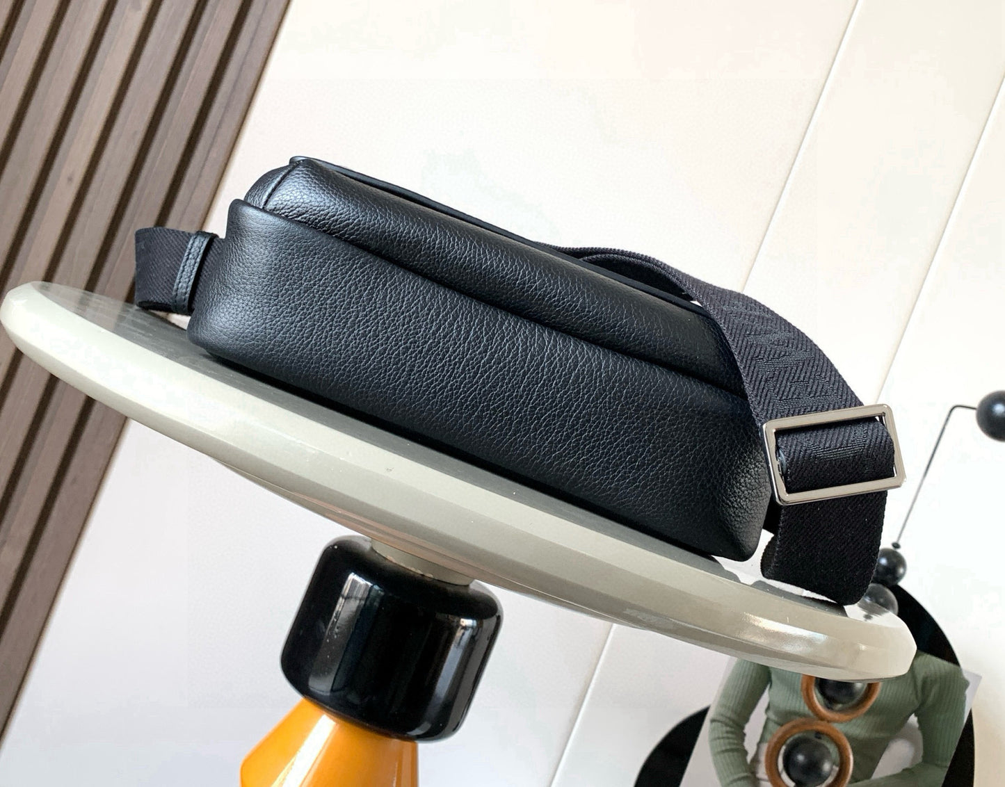 Loewe Messenger Bag 23x18x9CM