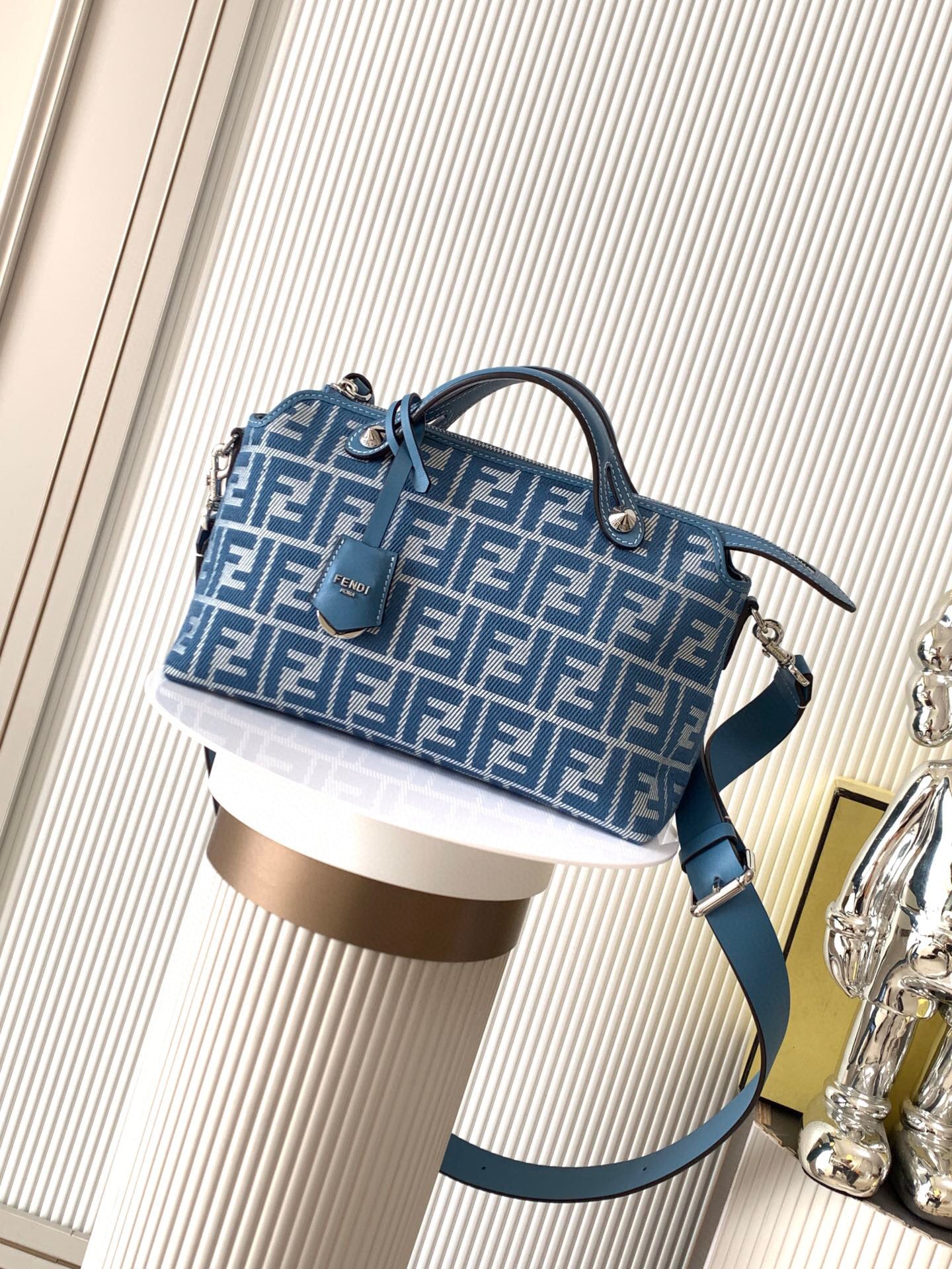 Fendi Sling bag (Medium)