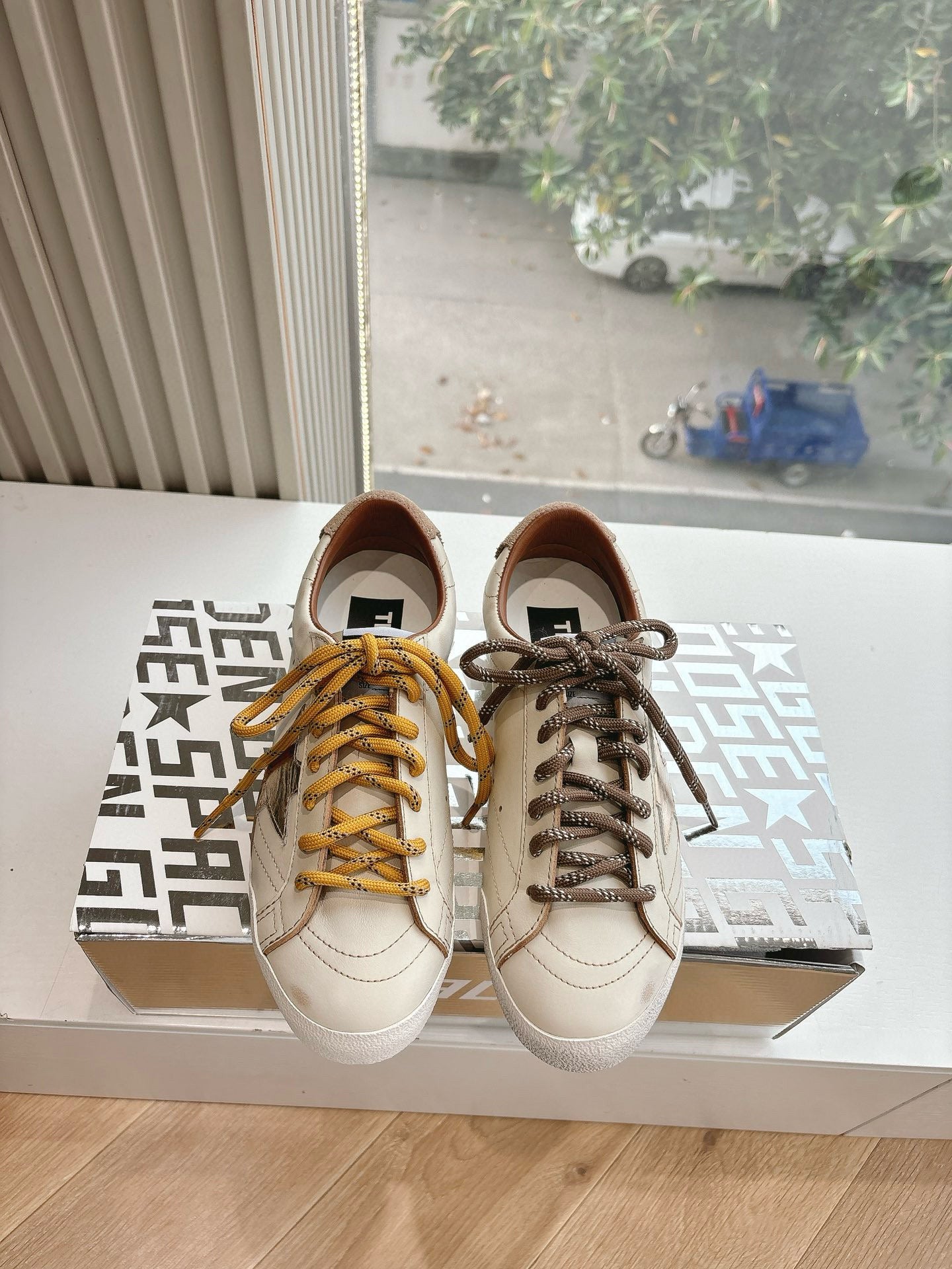 Golden Goose Sneaker