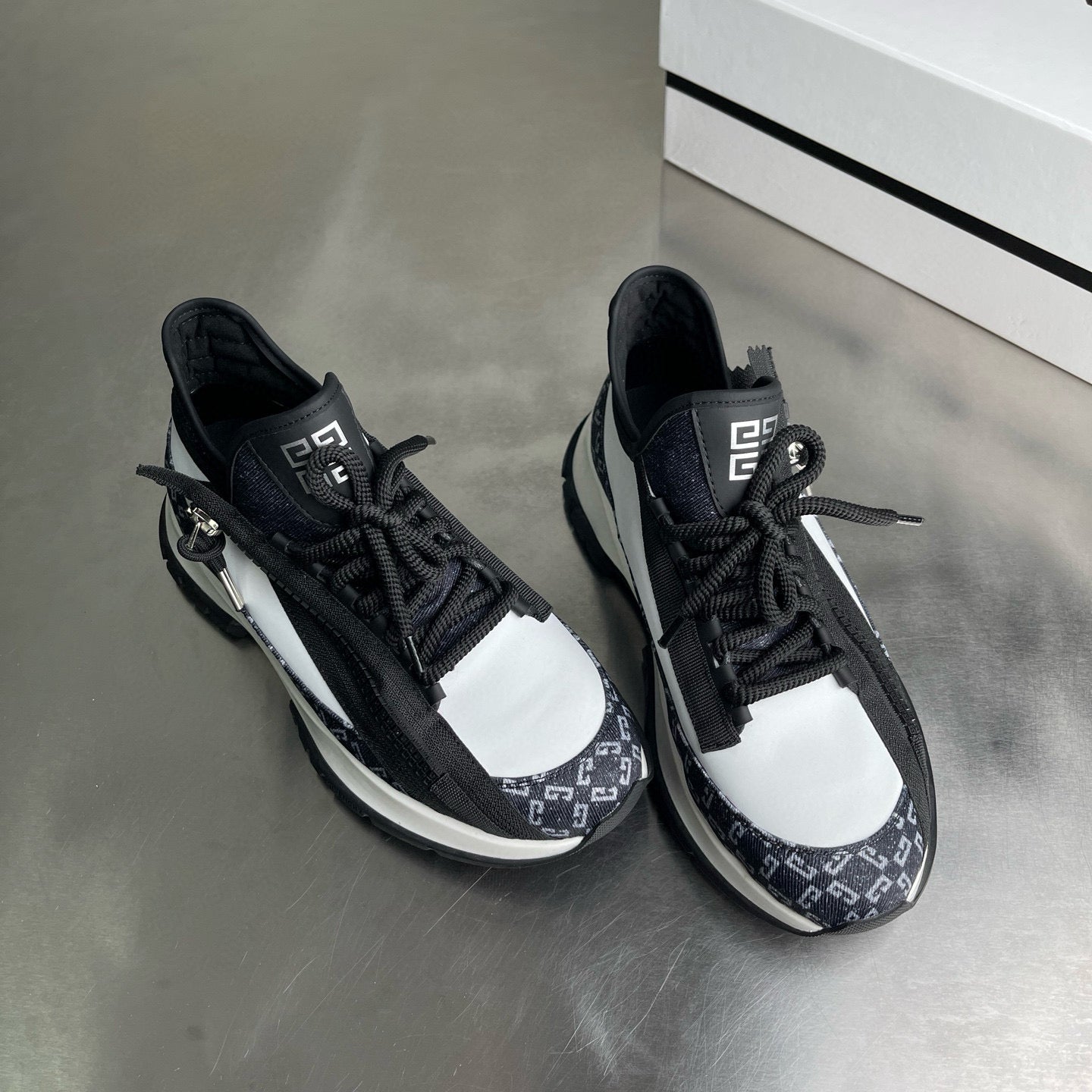 Givenchy Sneakers