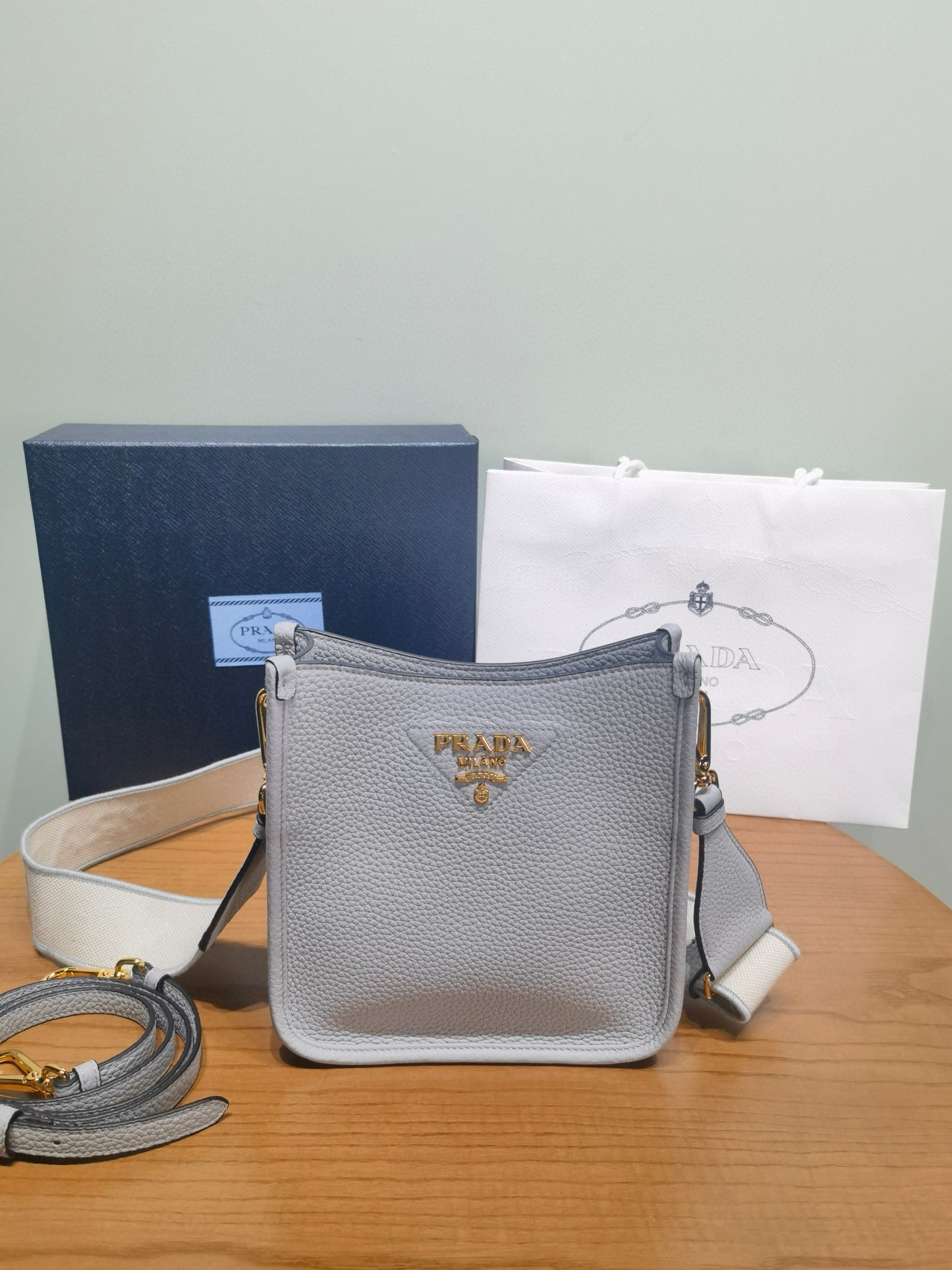 PD Arque Shoulder Bag 19x20x6cm