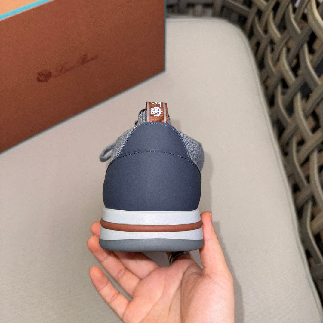 LP Sneakers