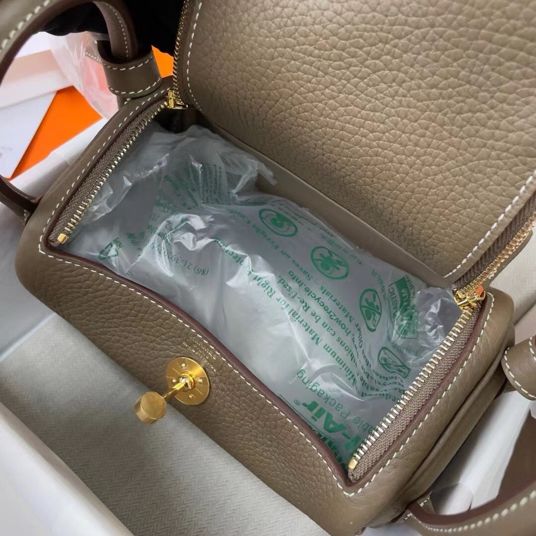 Hermes Mini Lindy, 19cm, C18, TC Skin