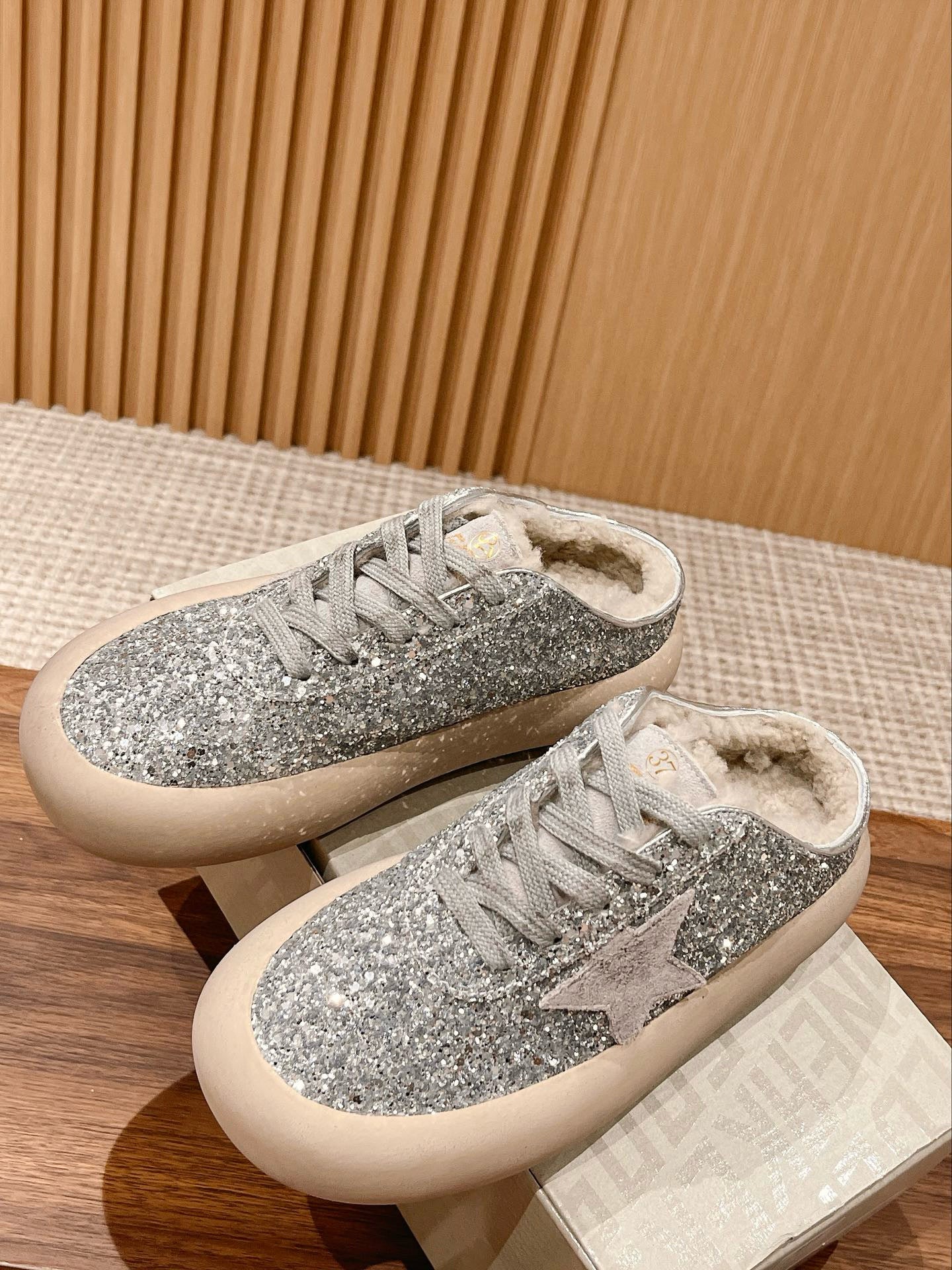 Golden Goose Sneaker