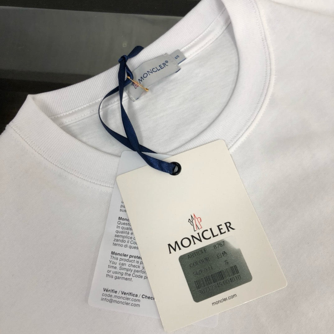 Moncler T-shirt