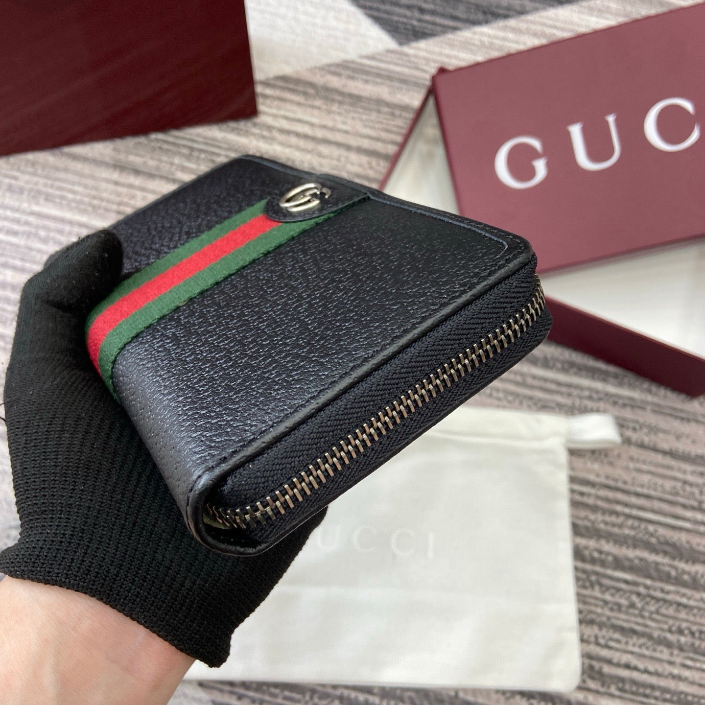 Gucci Long Zipped Wallet