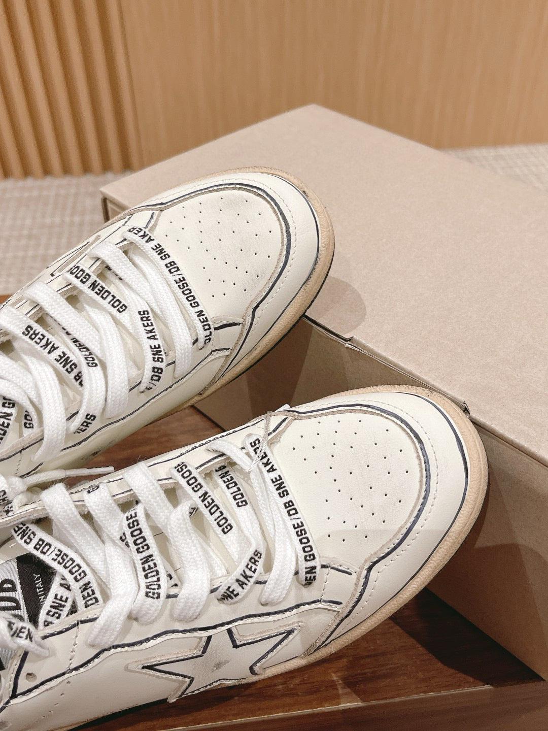 Golden Goose Sneaker