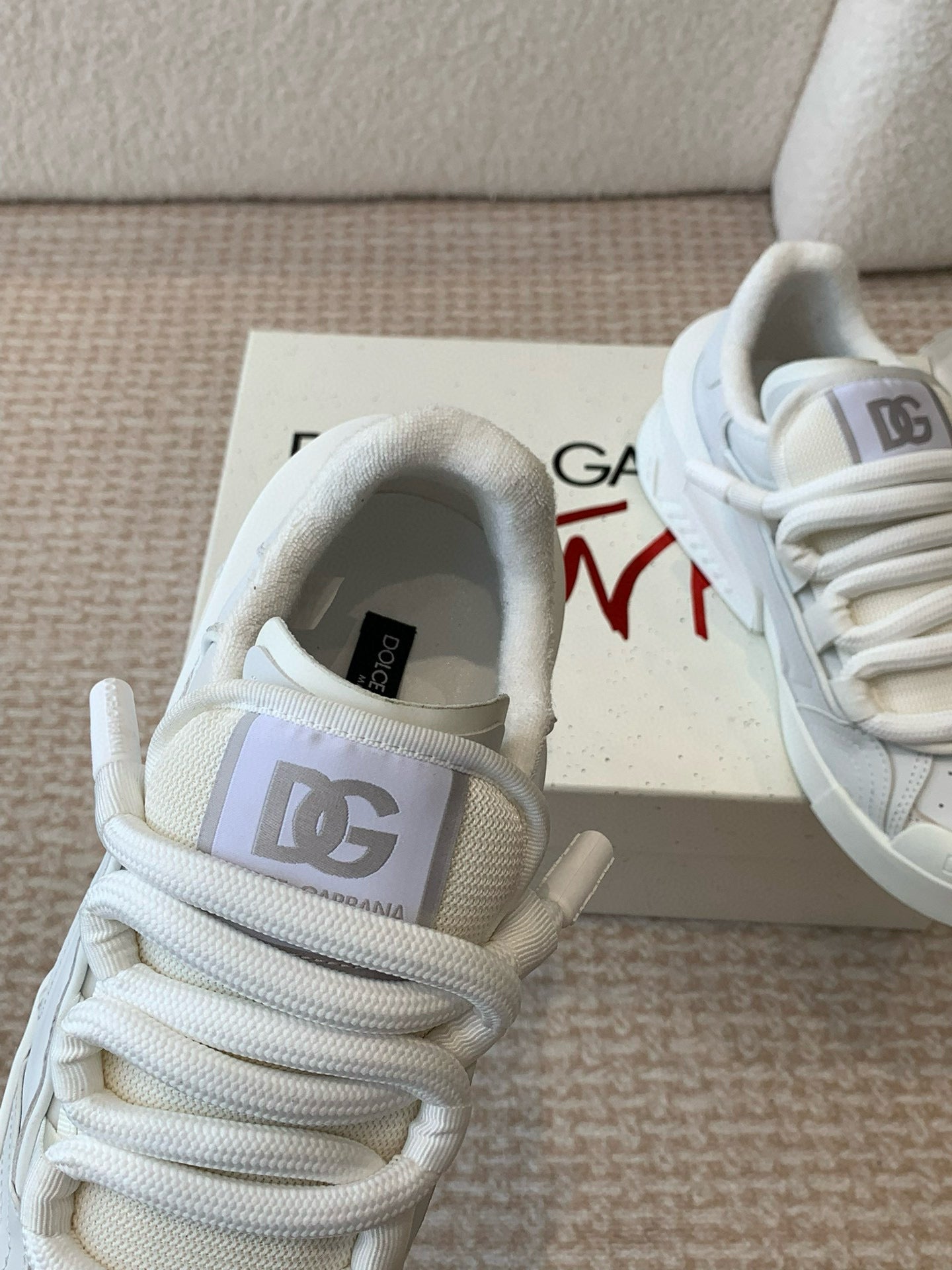 DG Sneakers