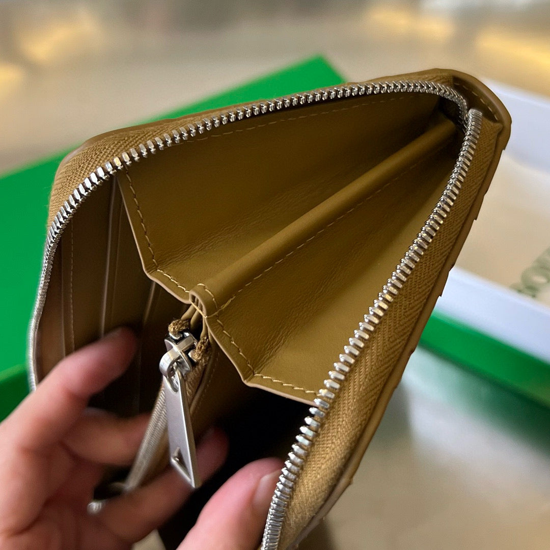 Bottega Veneta Long Zipped Wallet