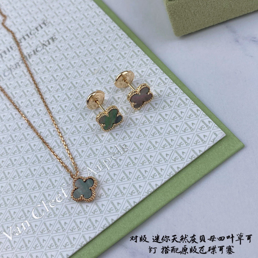 Van Cleef & Arpels Earrings