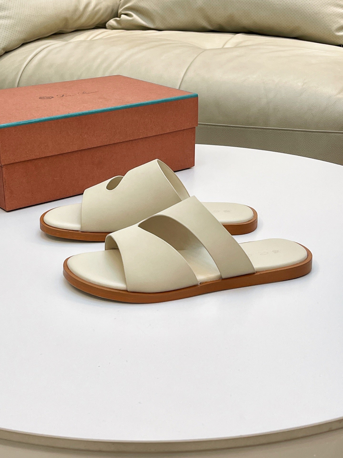 LP Sandals