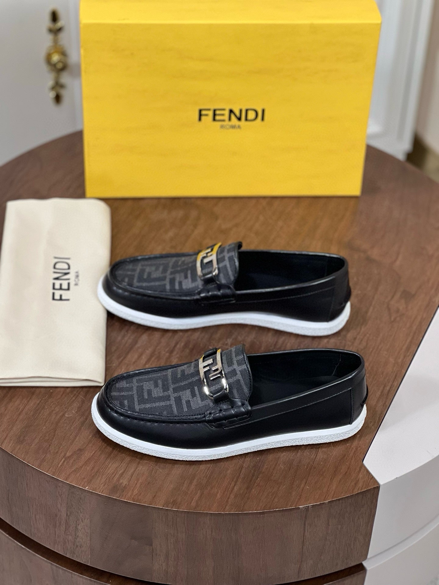 Fendi Loafer