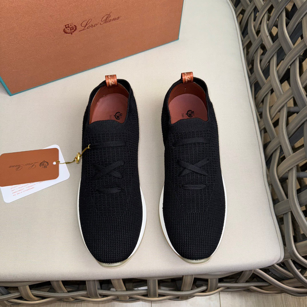 LP Sneakers