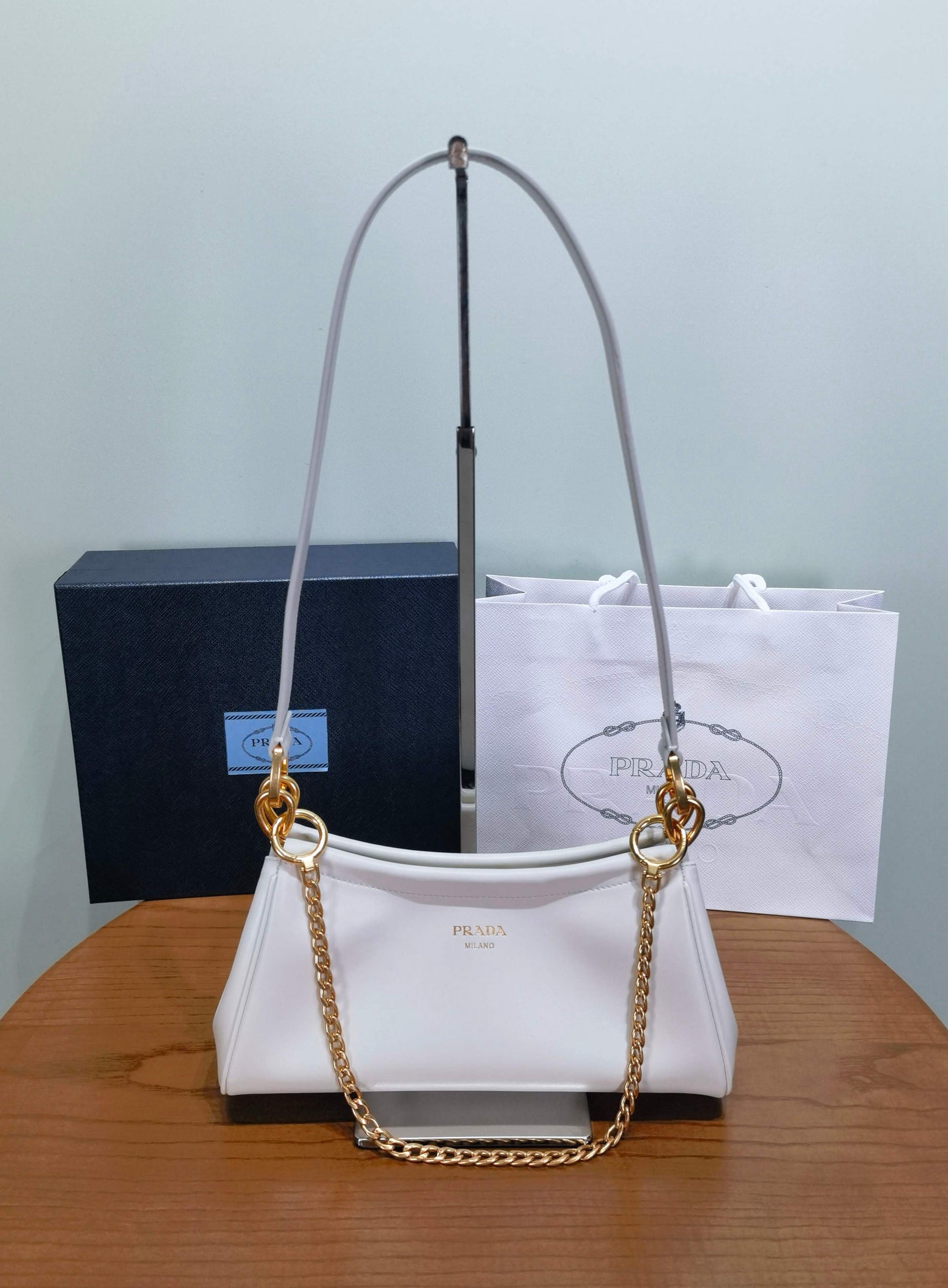 PD Enchaine Shoulder Bag