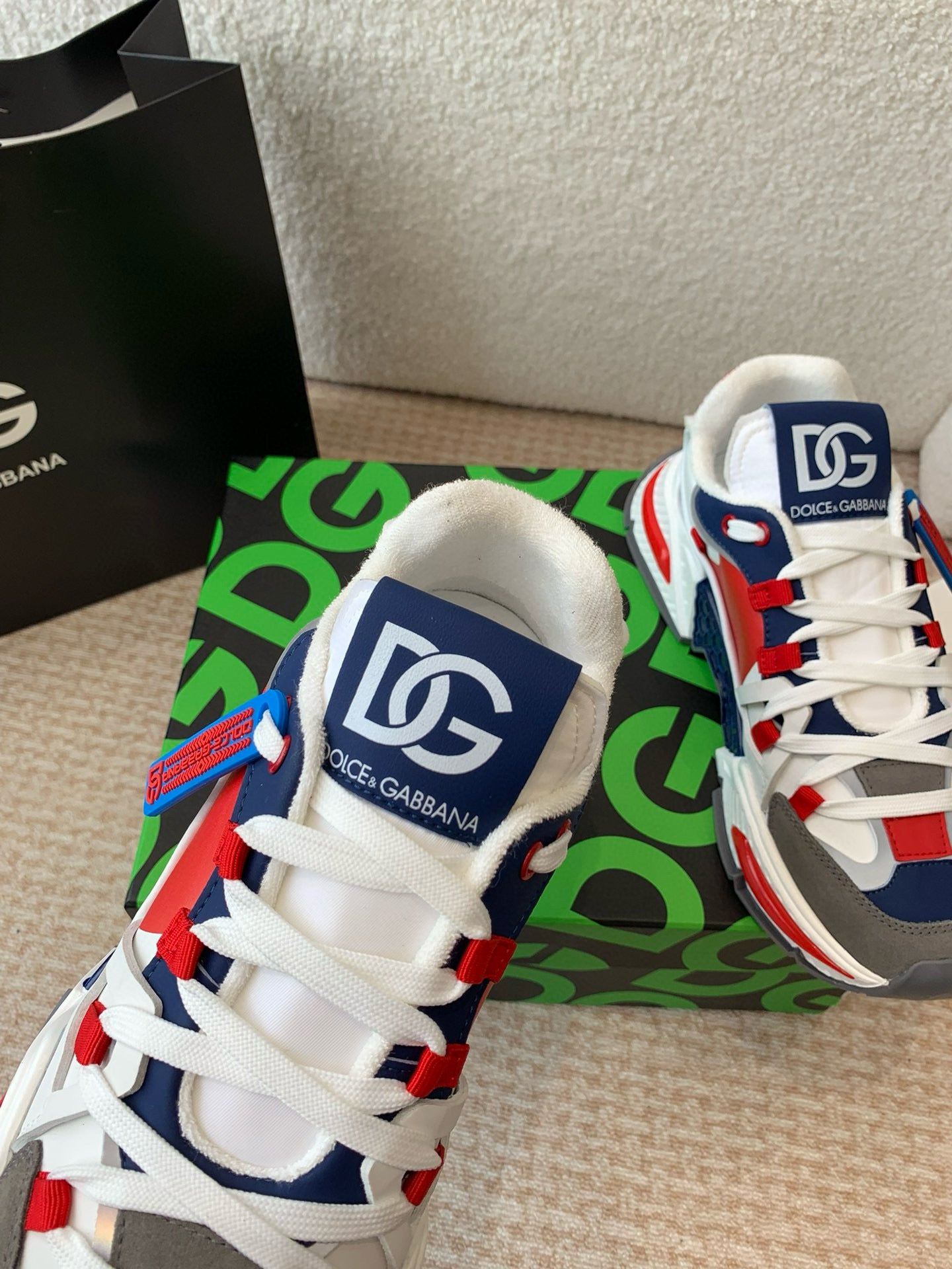 DG Sneakers
