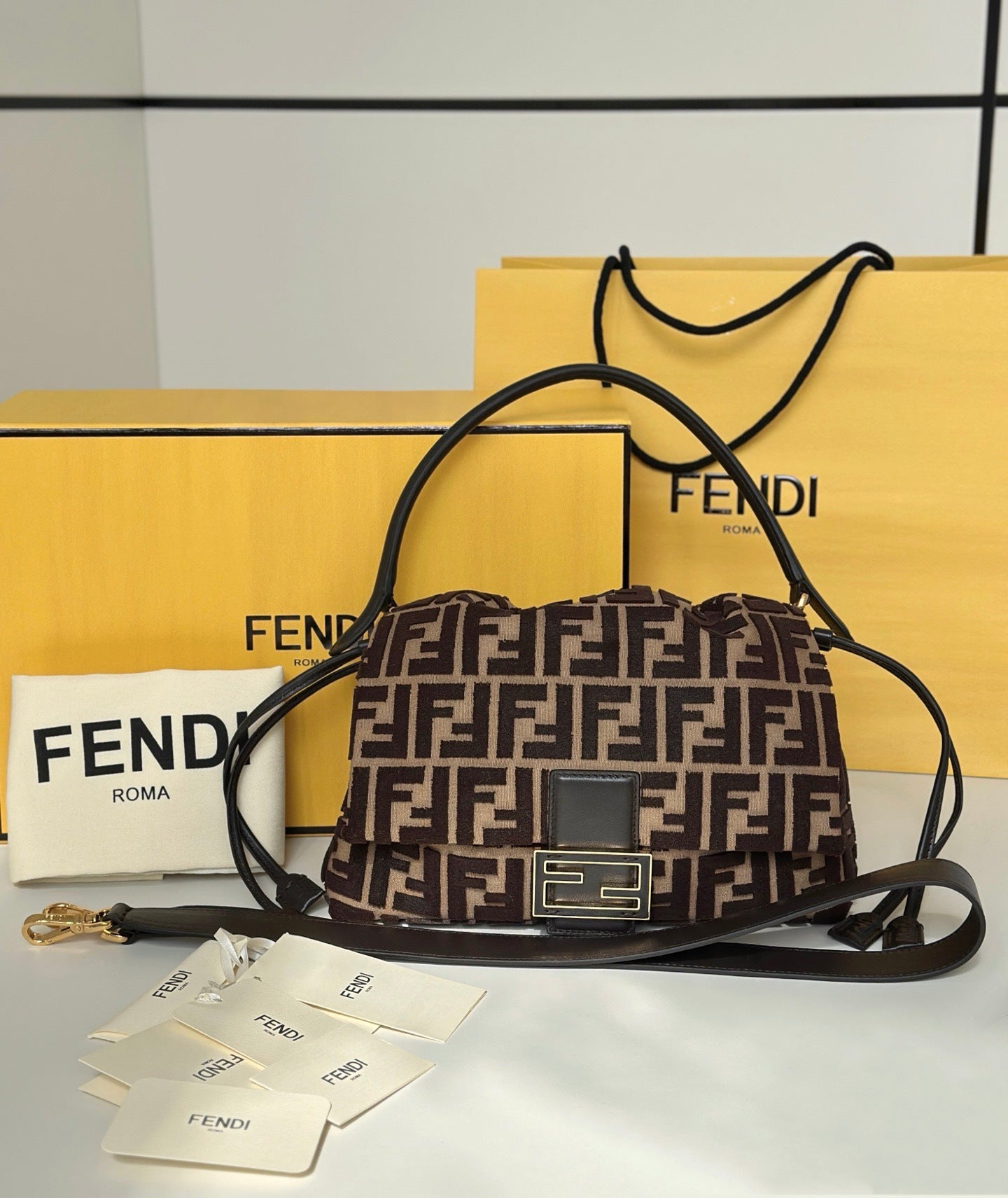 Fendi Mamma Baguette Bag (Medium)