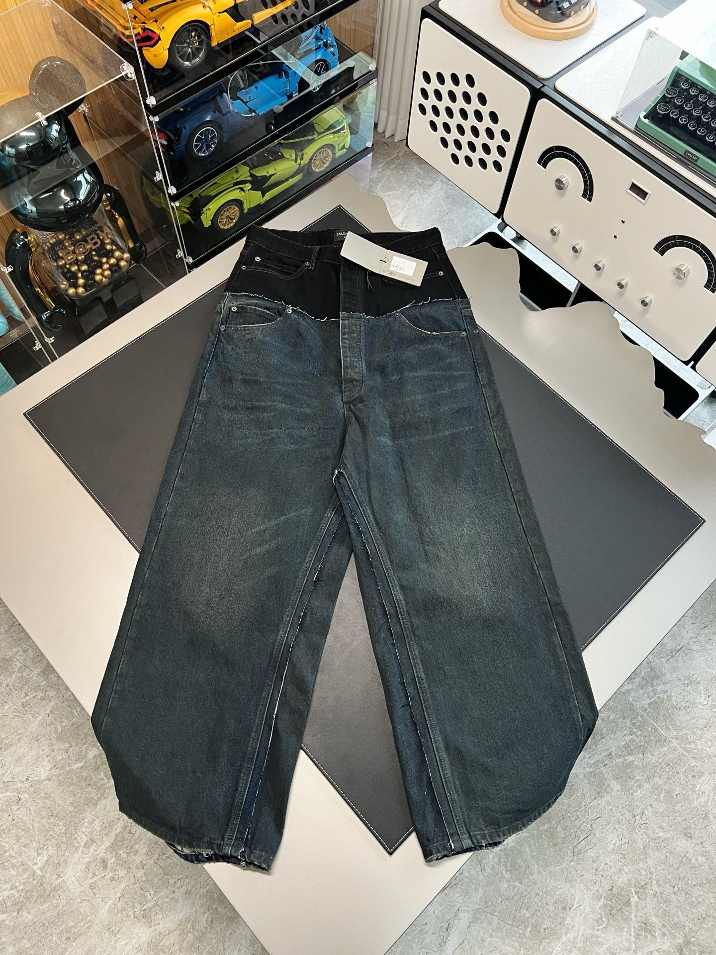 Balenciaga Jeans