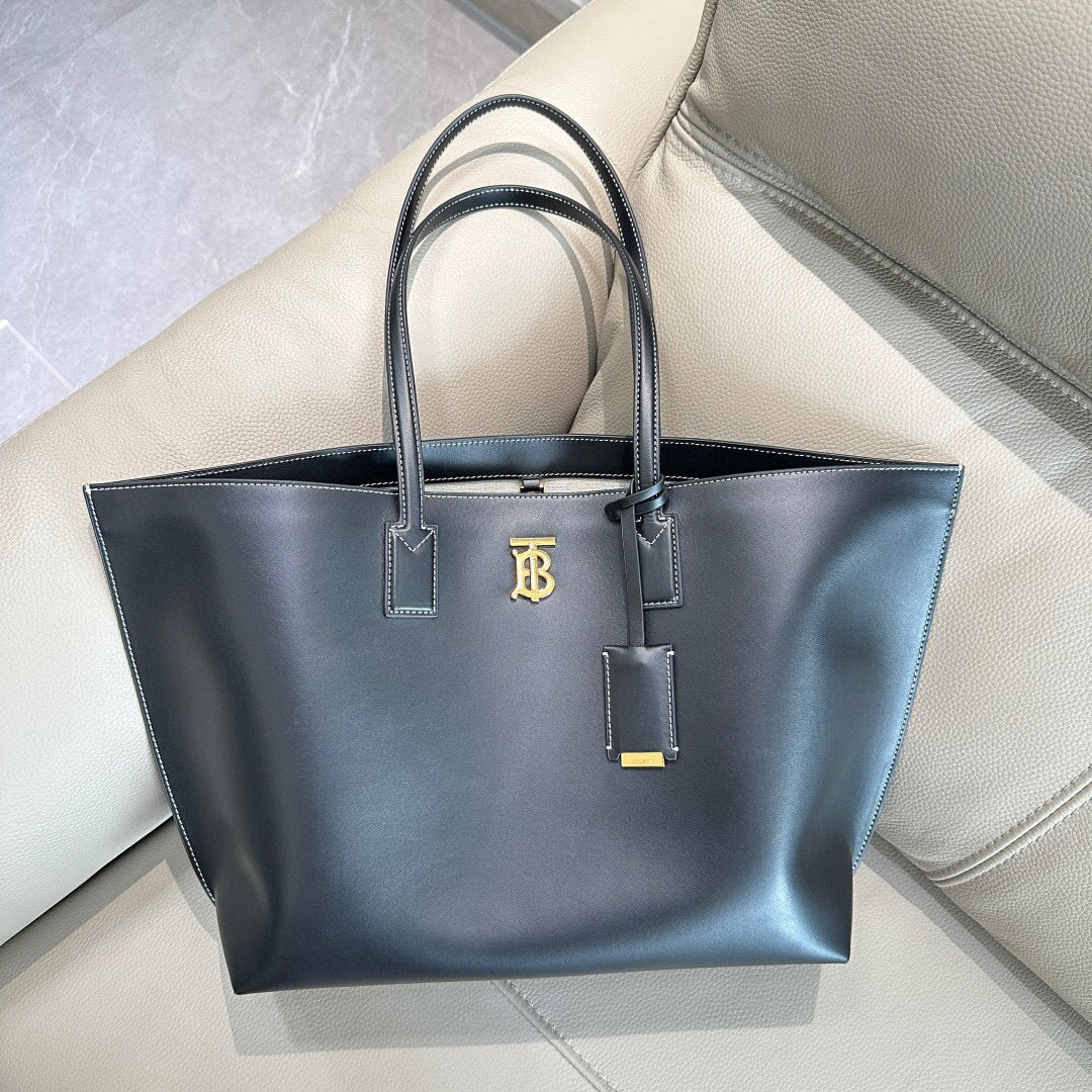 Burberry Tote