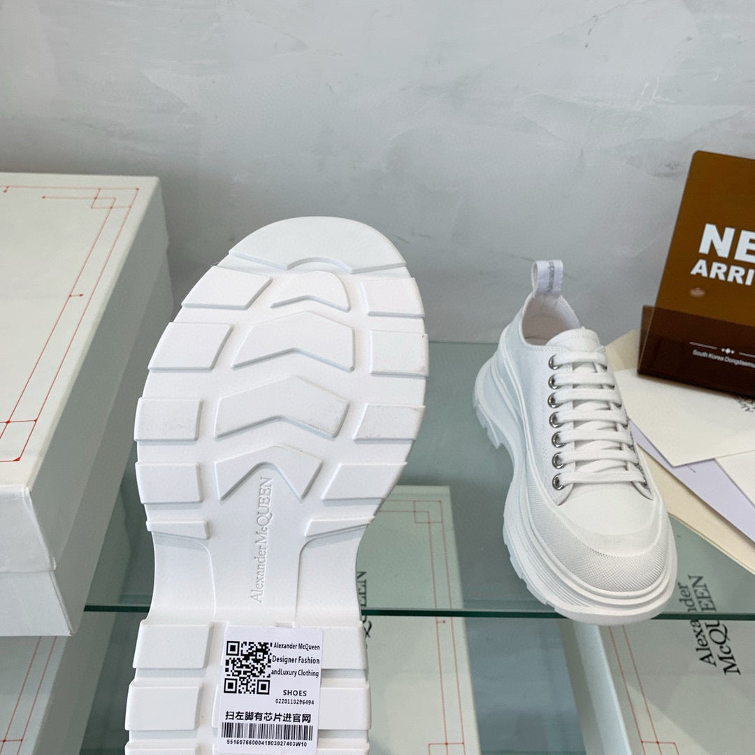 Alexander McQueen Sneakers