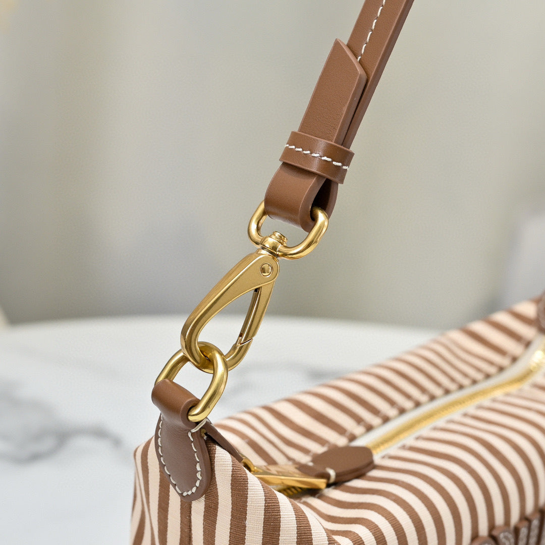 Miu Miu Shoulder Bag