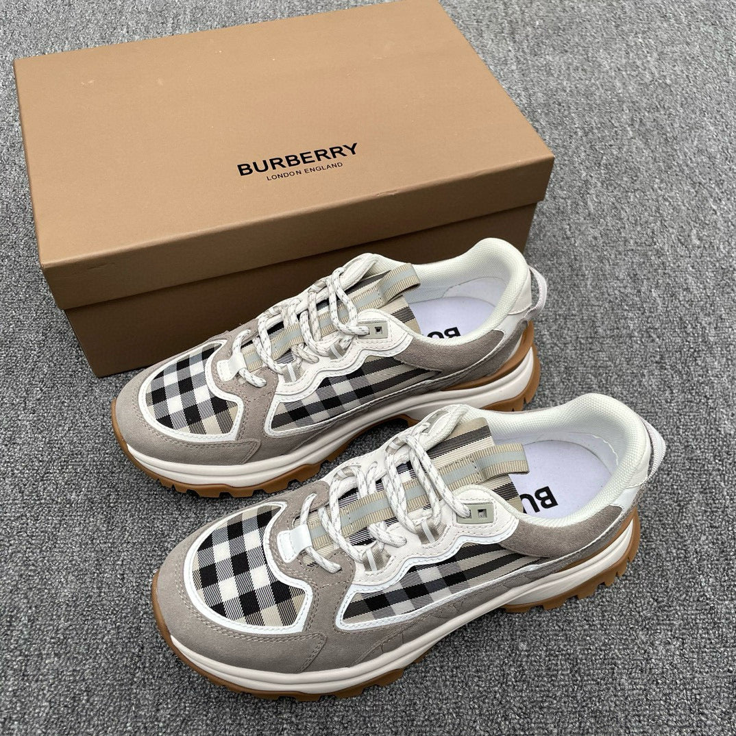 Burberry Sneakers
