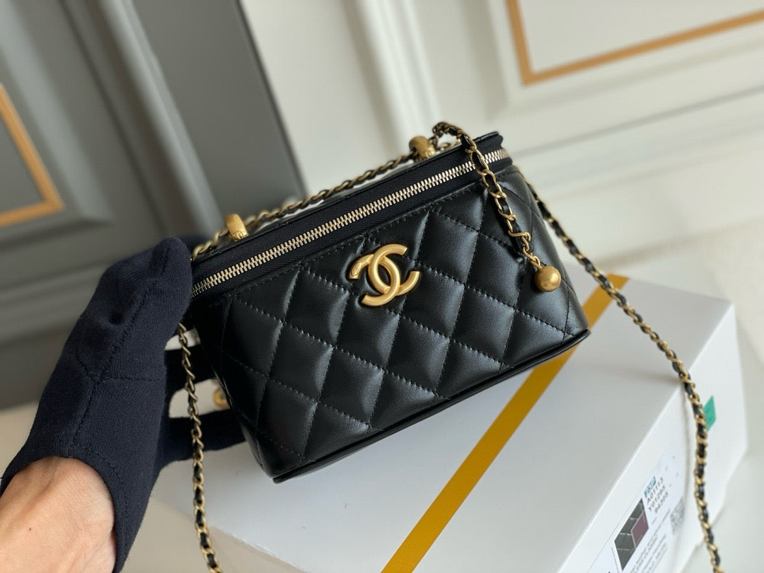 Bolso de tocador Chanel 24C