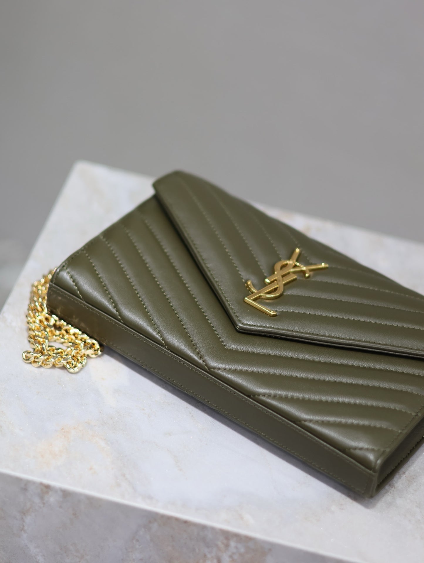 YSL Envelope 22.5cm