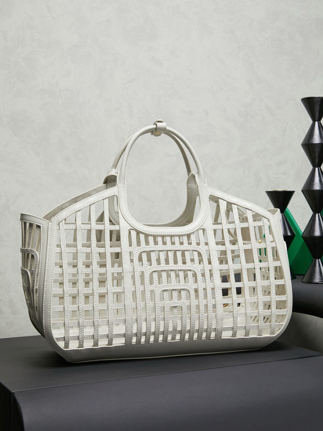 Miu Miu Basket Bag 40x21x15.5cm