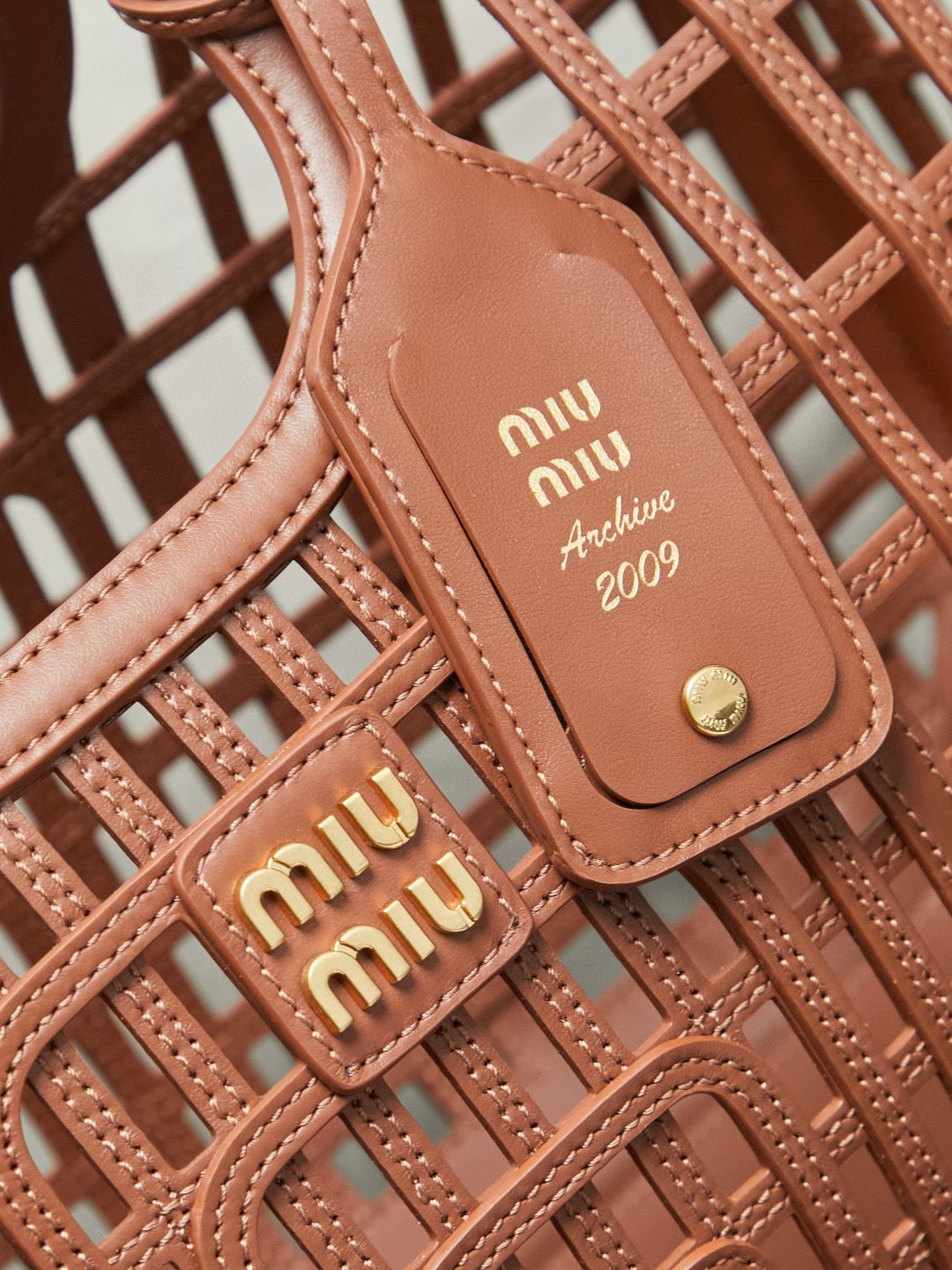 Miu Miu Basket Bag 40x21x15.5cm
