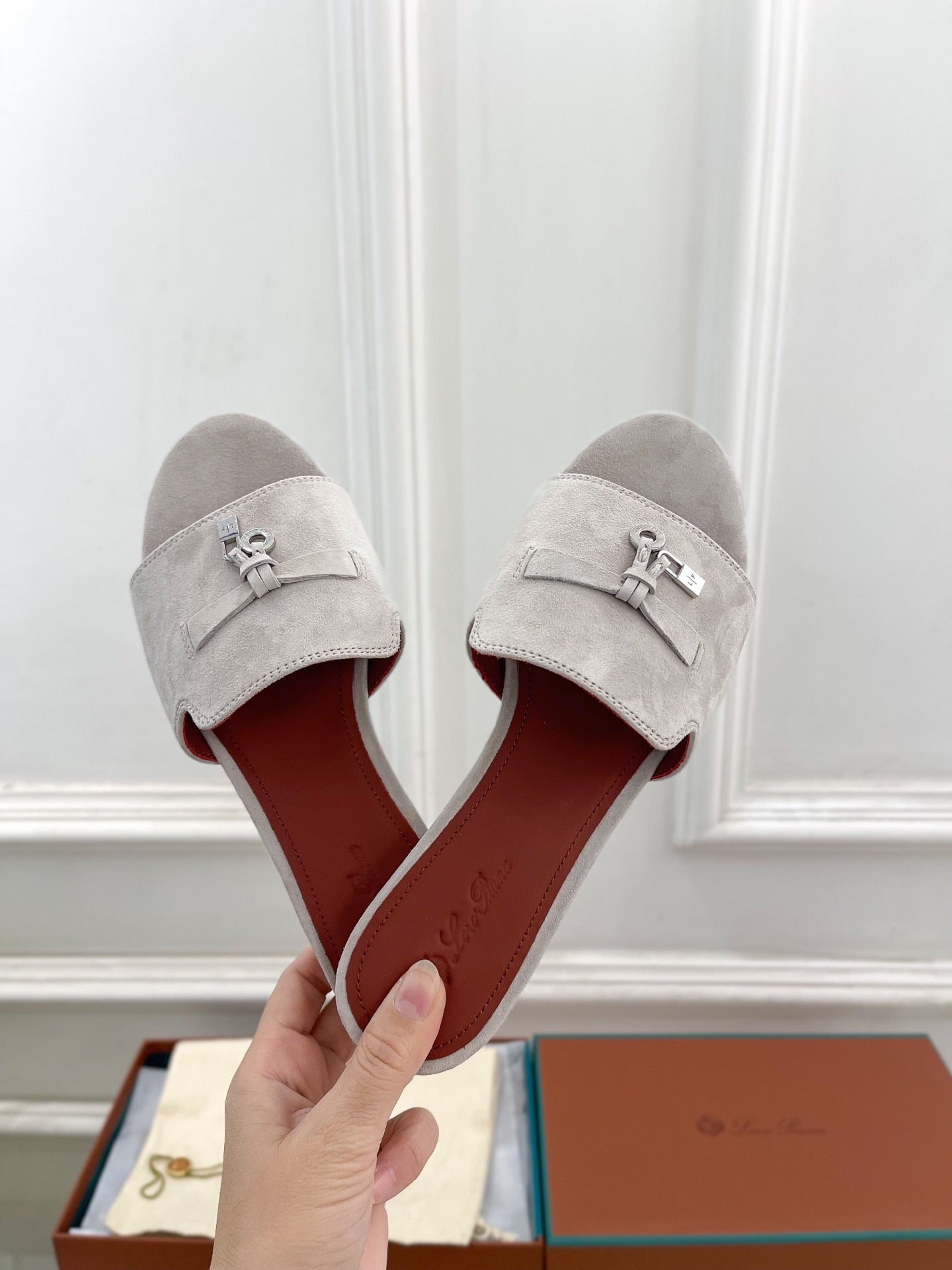 LP Sandals