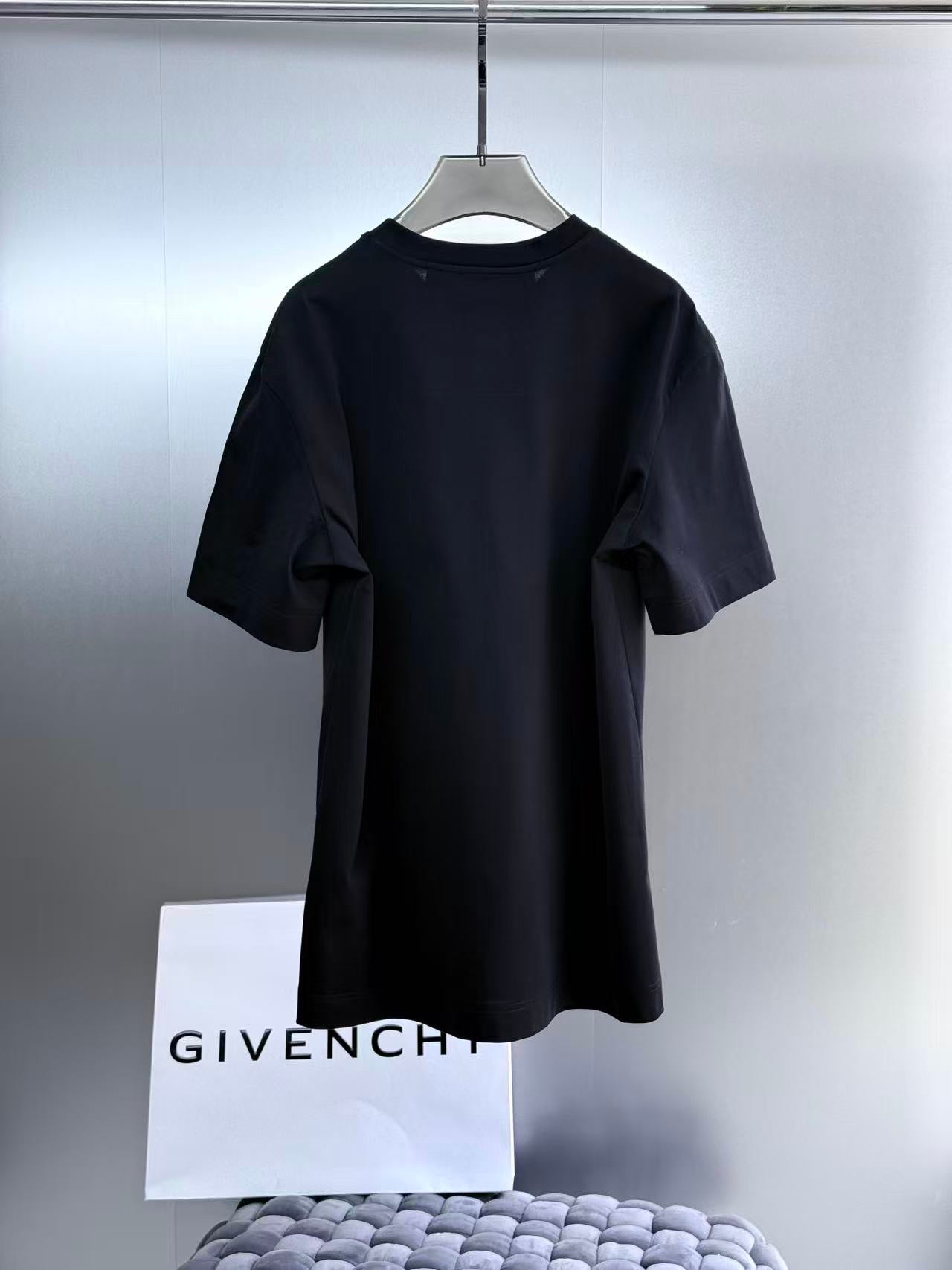 Givenchy T-Shirt