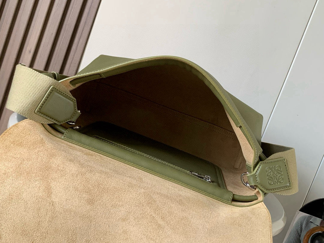 Loewe Messenger Bag