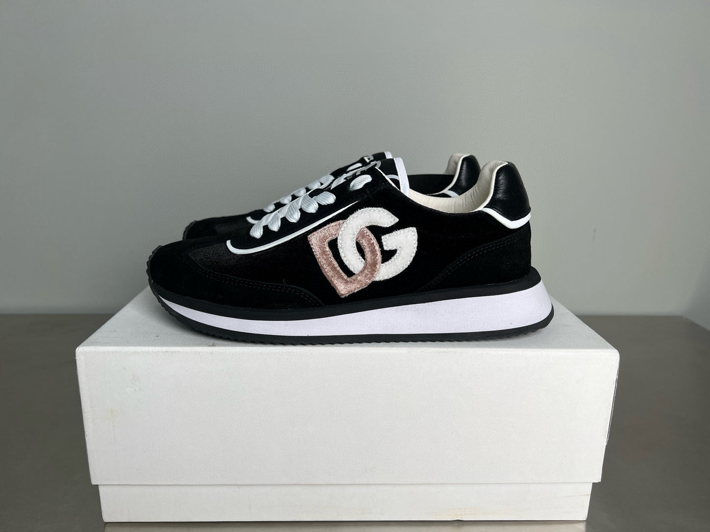 DG Sneakers