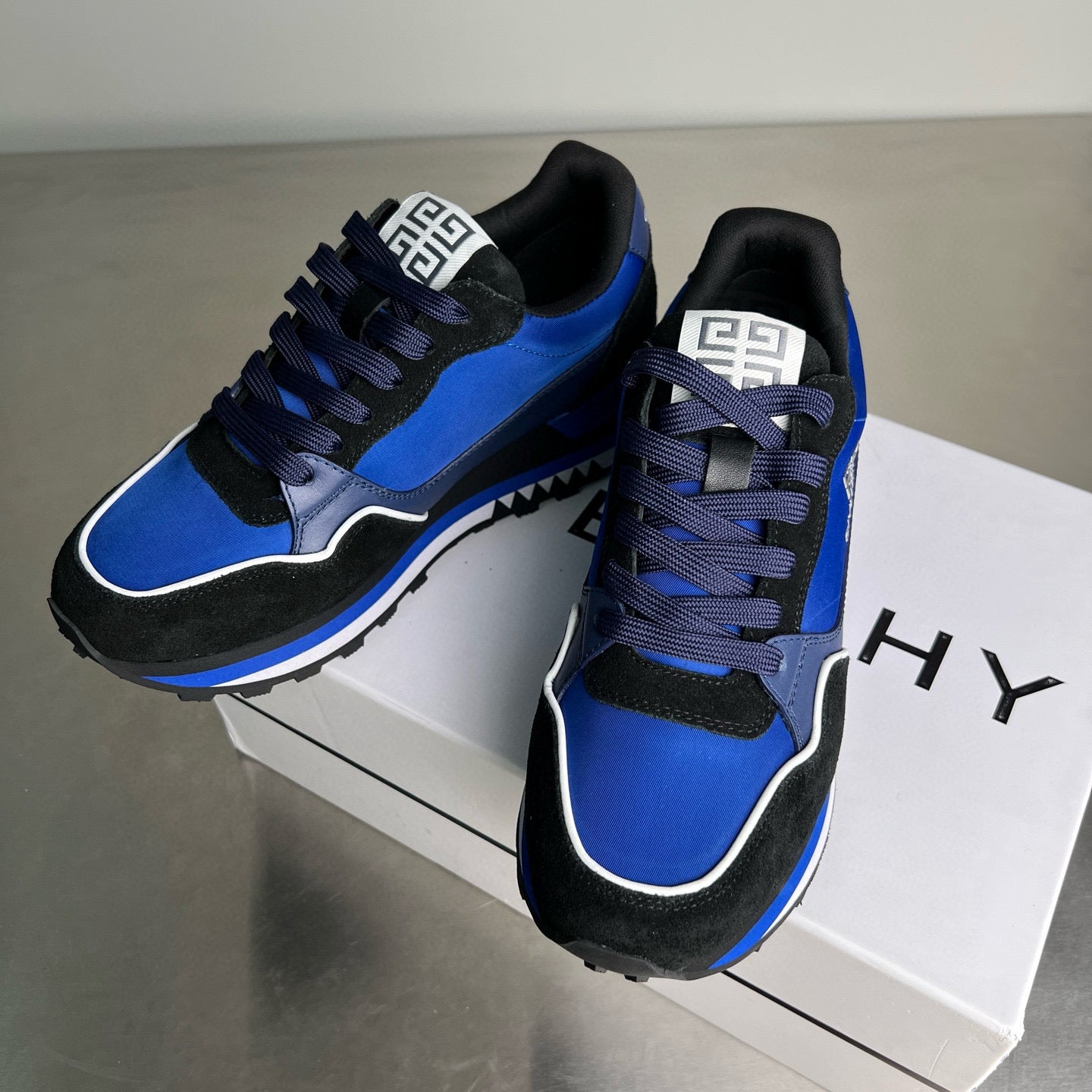 Givenchy Sneakers
