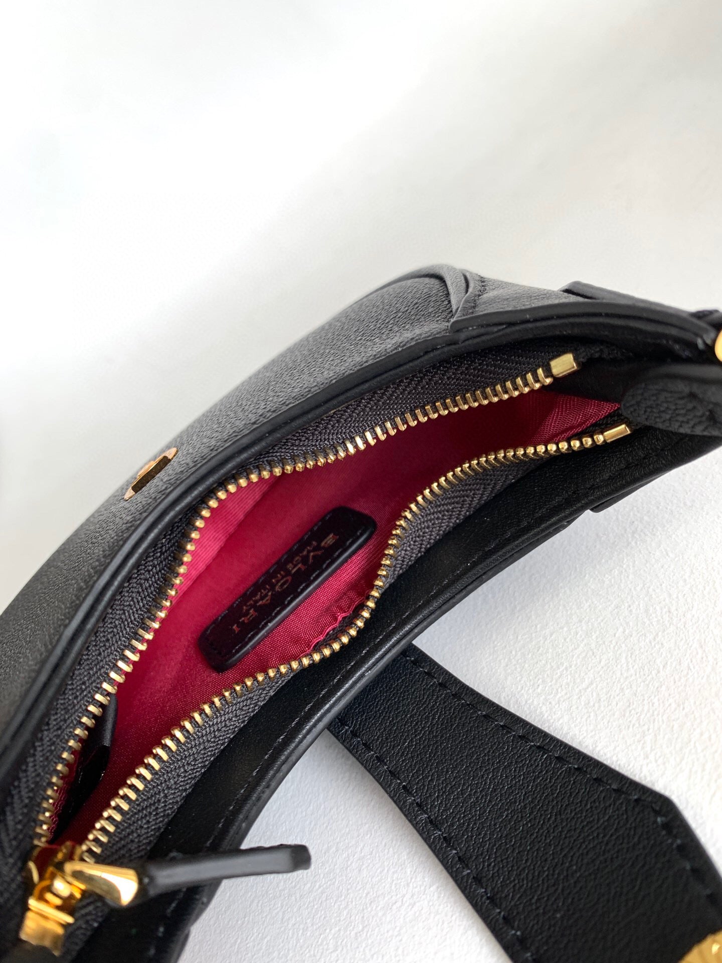 Bvlgari Sling Bag (Mini)