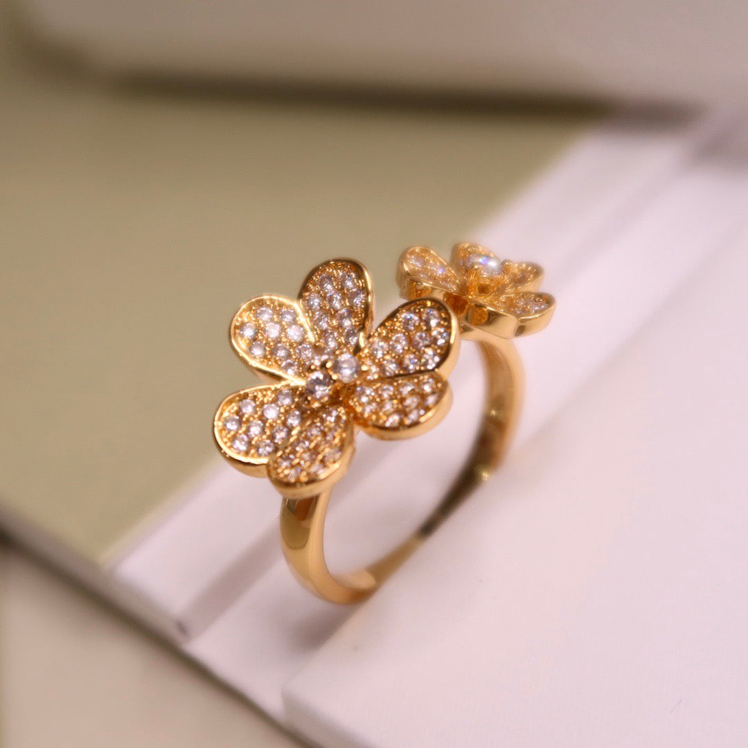 Van Cleef & Arpels Ring