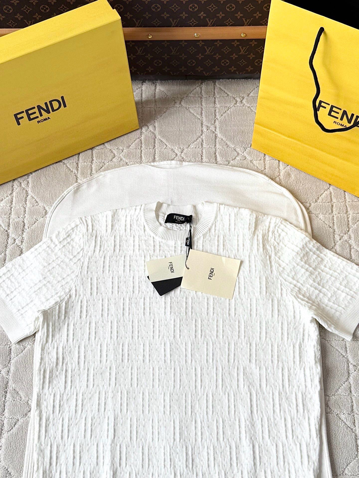 Fendi T-Shirt