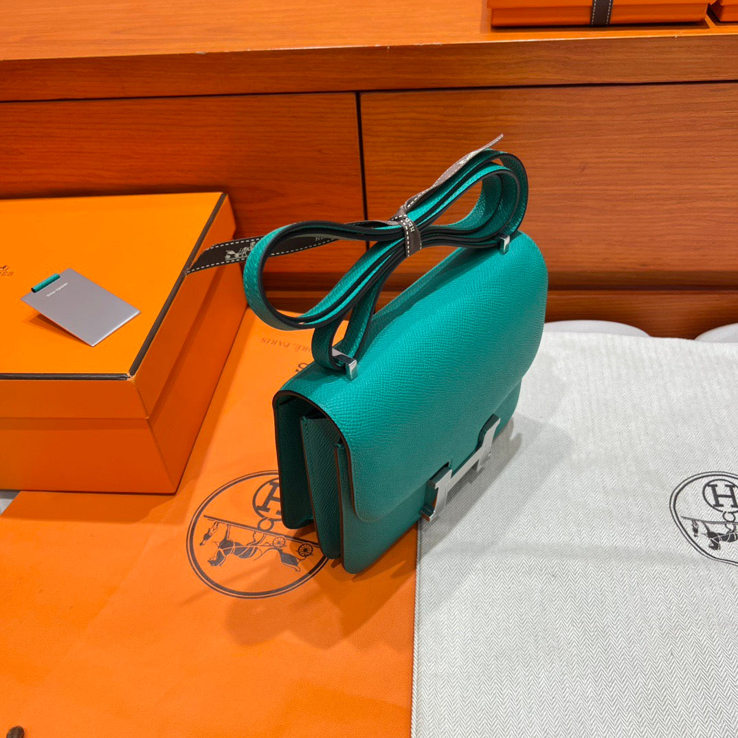 Hermes Constance 19